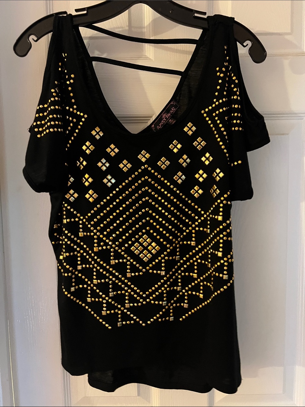 Almost Famous Black Cold-Shoulder Tank with Gold Stud Geometric Design